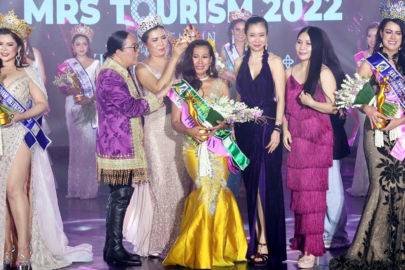 クラウン！！ フィリピンと日本人のハーフの美女がMRS.TOURISM 2022を受賞